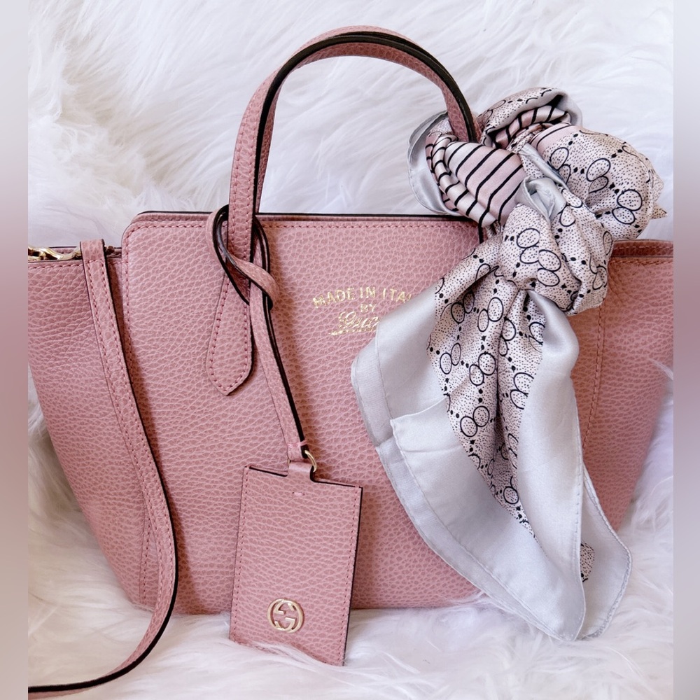 Gucci Swing Tote 2 way with crossbody strap-immaculate!